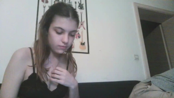 MANDY_WILLOW  18-09-2021 innocent Female